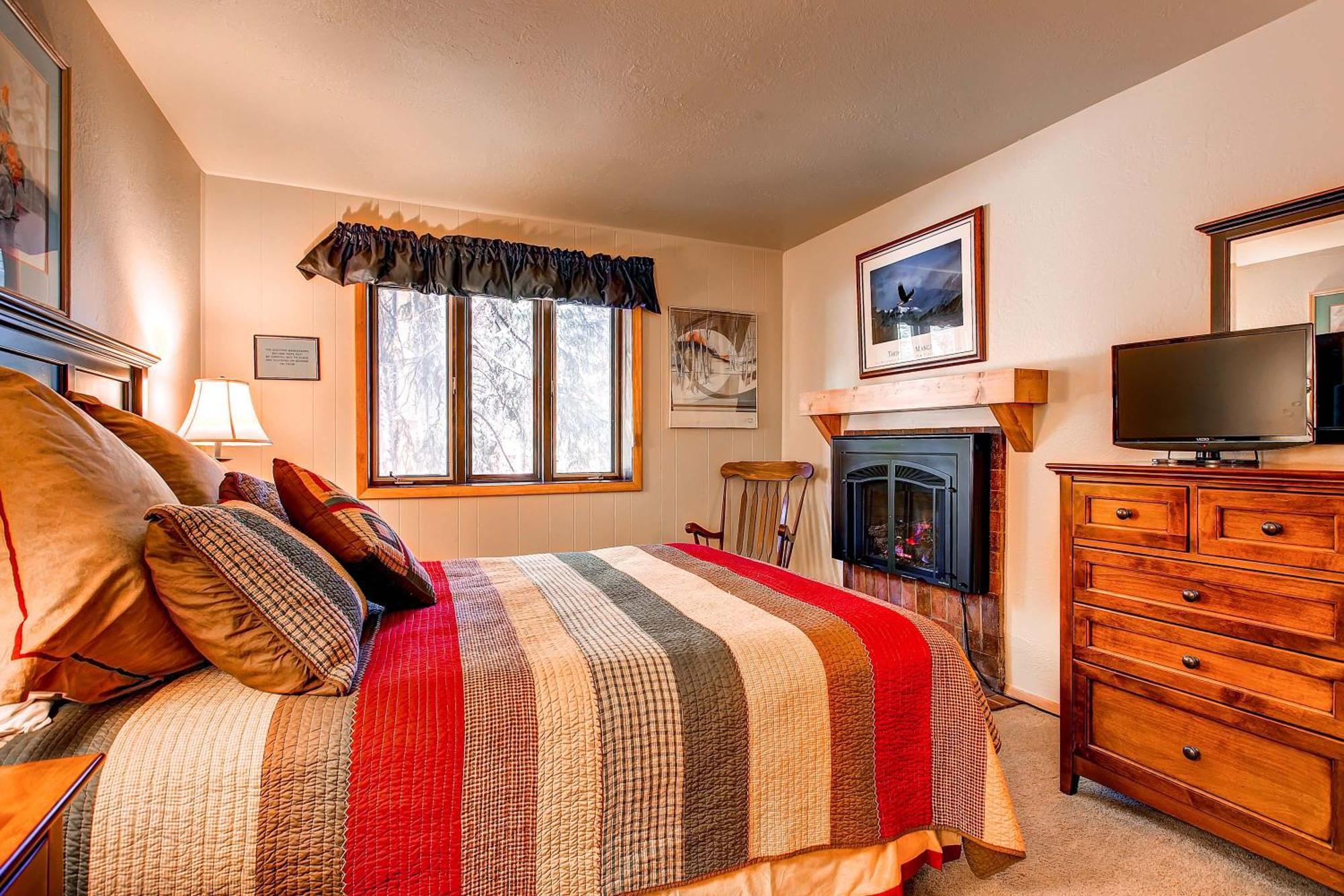 Beautiful Townhome Short Walk To Slopes And Town - Lw01 Брекънридж Екстериор снимка